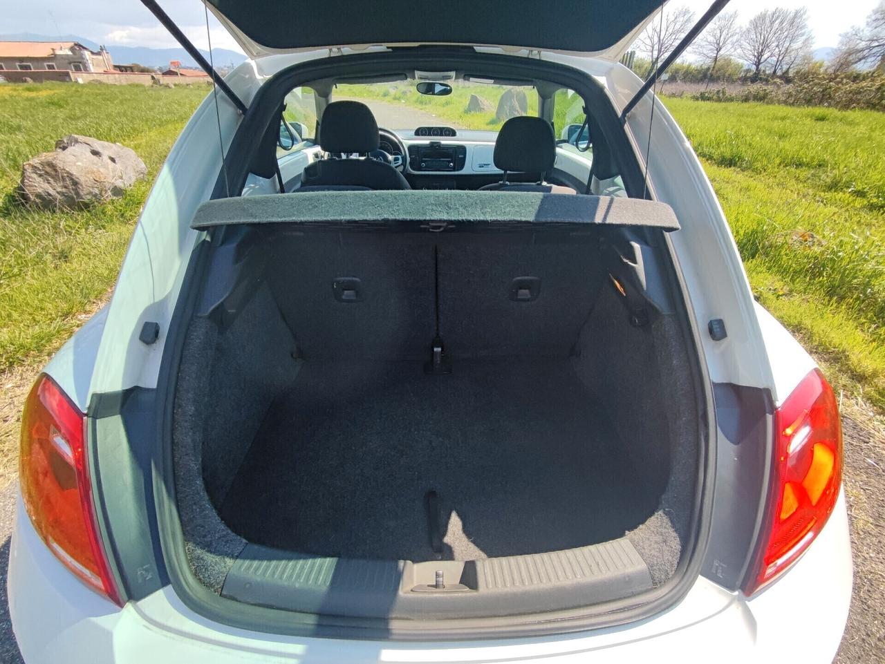 Volkswagen Maggiolino 2.0 TDI Fender Edition