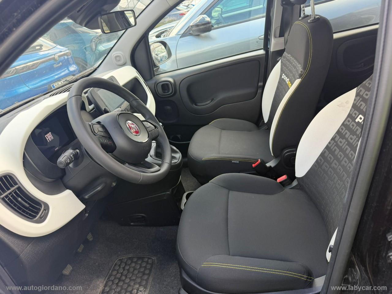 FIAT Panda 1.0 FireFly S&S Hybrid PACK CROSS