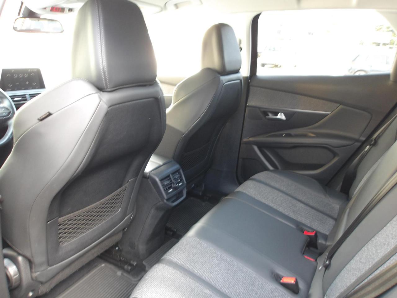 Peugeot 3008 3008 1.5 bluehdi Allure s&s 130cv