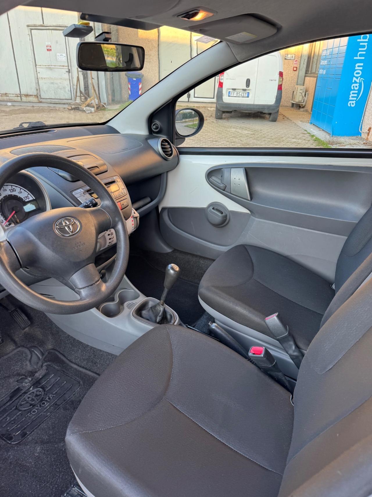 Toyota Aygo 1.0 benzina 2011