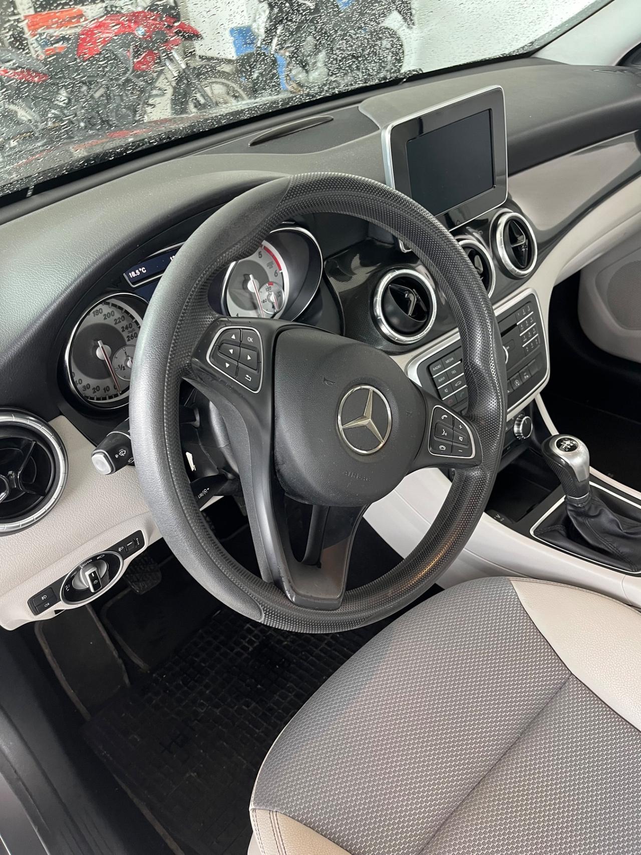 Mercedes-benz CLA 180 CLA 180 d Executive