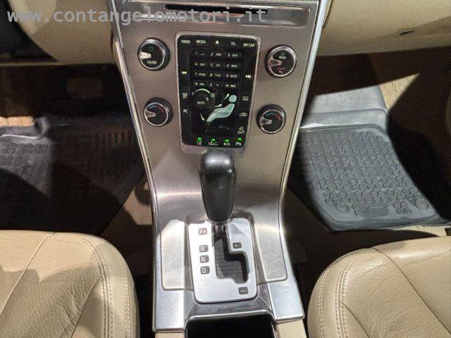 VOLVO XC60 D3 AWD Summum