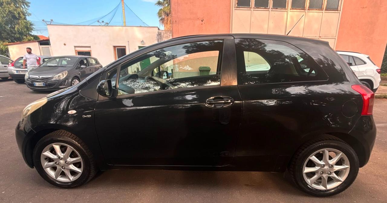 Toyota Yaris 1.4 D-4D 3 porte Sol