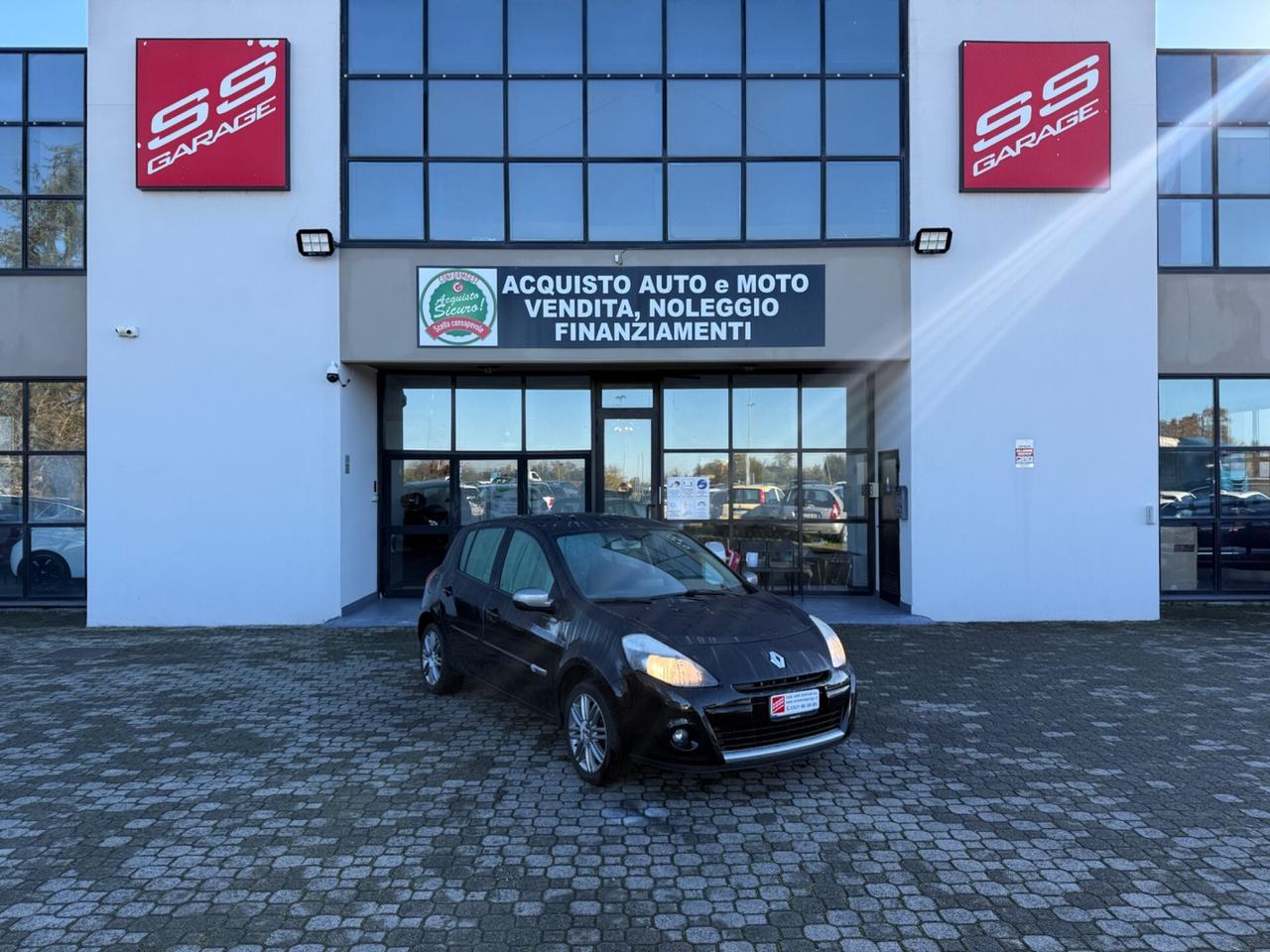 Renault Clio 1.2 16V 5 porte |NEOPATENTATI