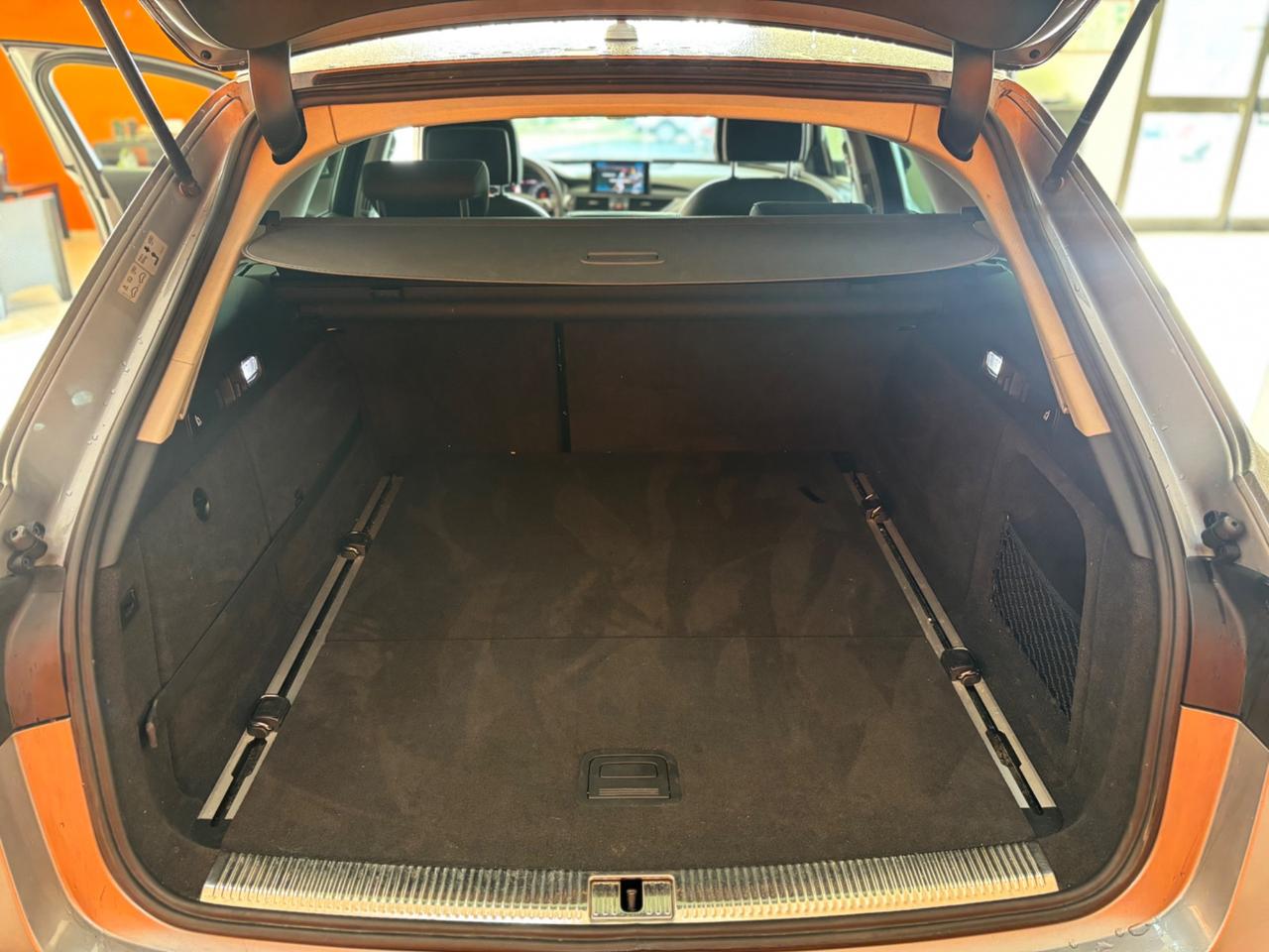 Audi A6 Avant 2.0 TDI 190 CV s-line matrix- navi-pelle permute e finanziamenti