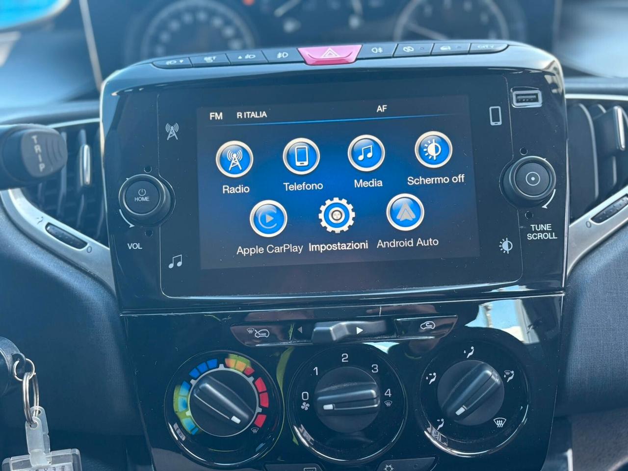 Lancia Ypsilon 1.0 FireFly 5 porte S&S Hybrid Gold