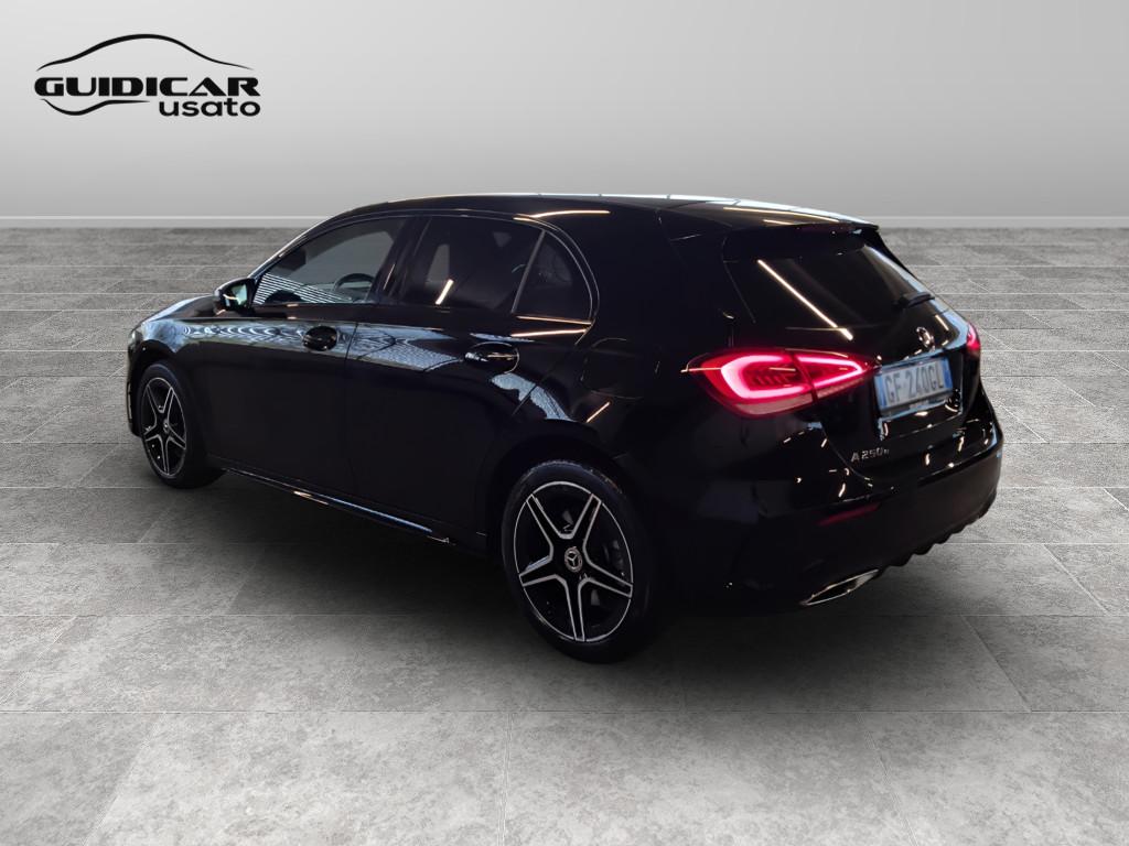 Mercedes-Benz Classe A - W177 2018 - A 250 e phev (eq-power) Premium auto