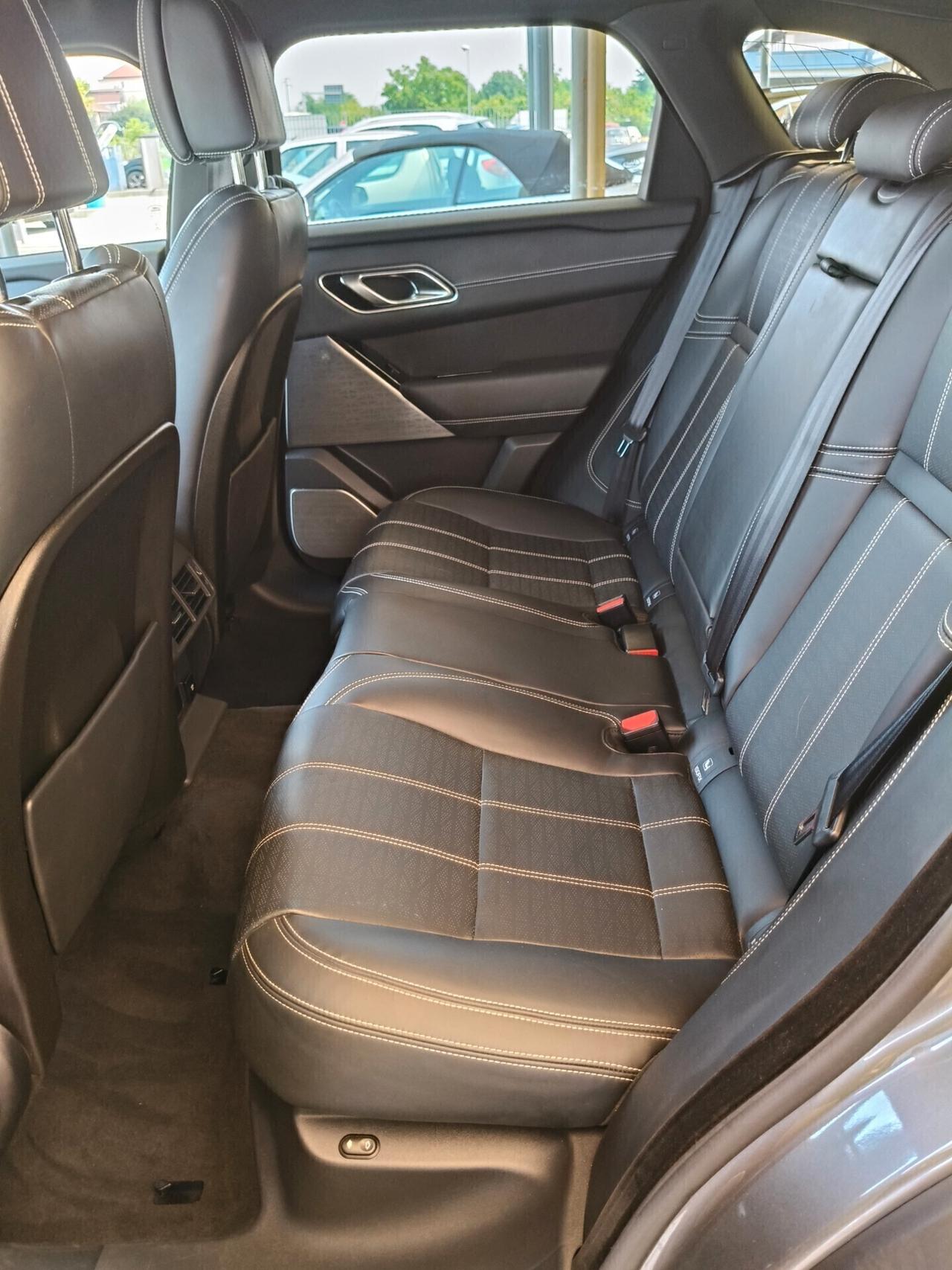 Range Rover Velar 2.0 Si4 300 CV R-Dynamic HSE