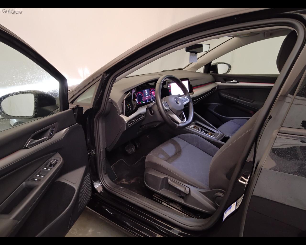 VOLKSWAGEN Golf VIII 2020 - Golf 1.0 etsi evo Life 110cv dsg