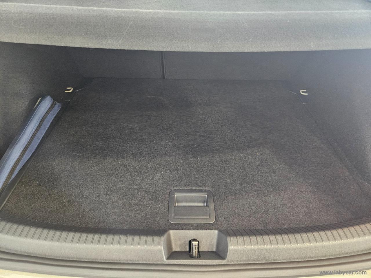 VOLKSWAGEN Taigo 1.0 TSI 115 CV DSG R-Line