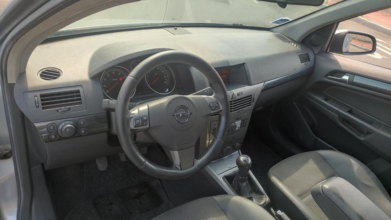 Opel Astra 1.6 Benz Twinport NEOPATENTATI - 2006