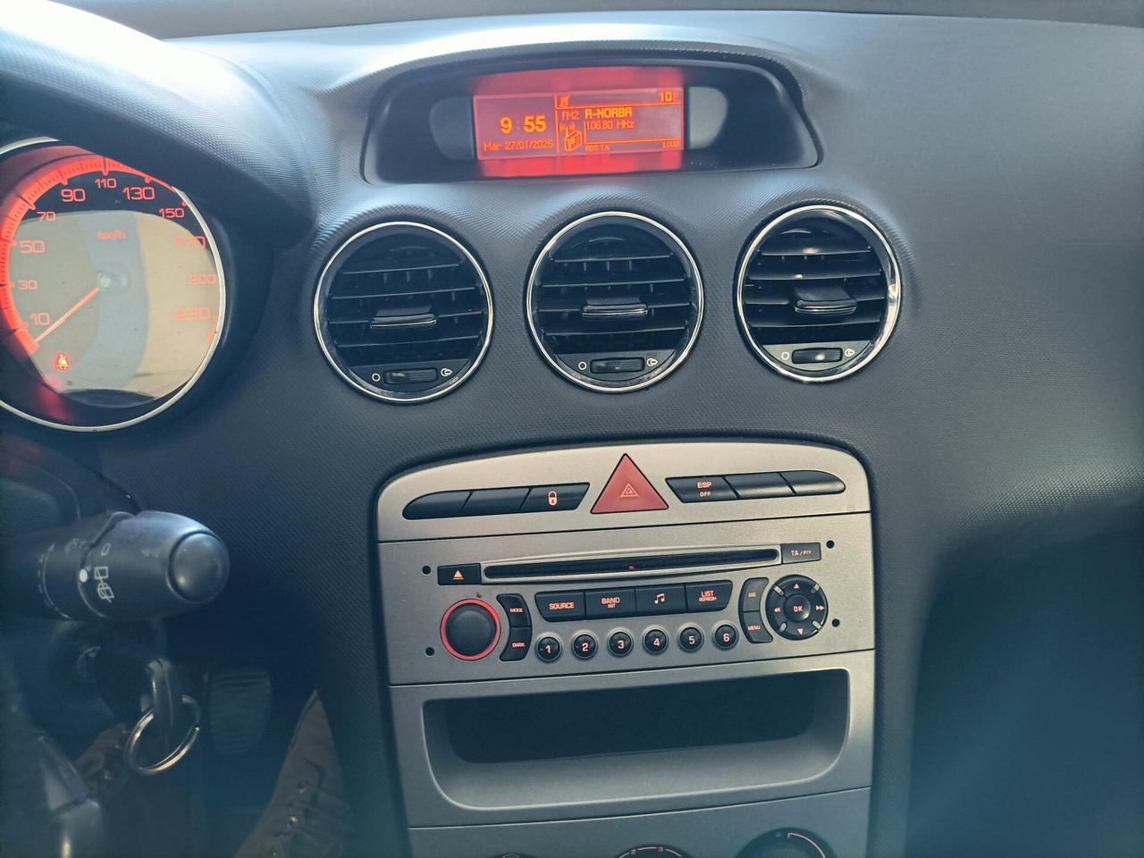 Peugeot 308 1.6 8V HDi 112CV SW Premium 02/2011