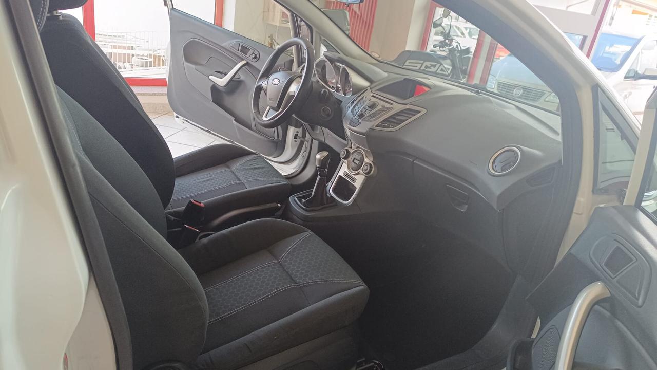 FORD FIESTA 1.2 BENZINA 82CV 3 PORTE