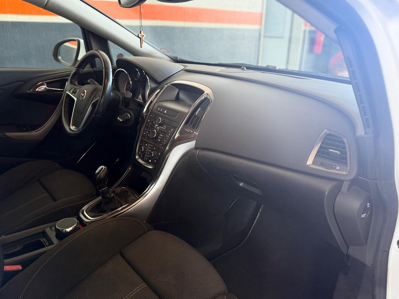 Opel Astra 1.4 Turbo 140CV 5 porte Cosmo NEOPATENTATI