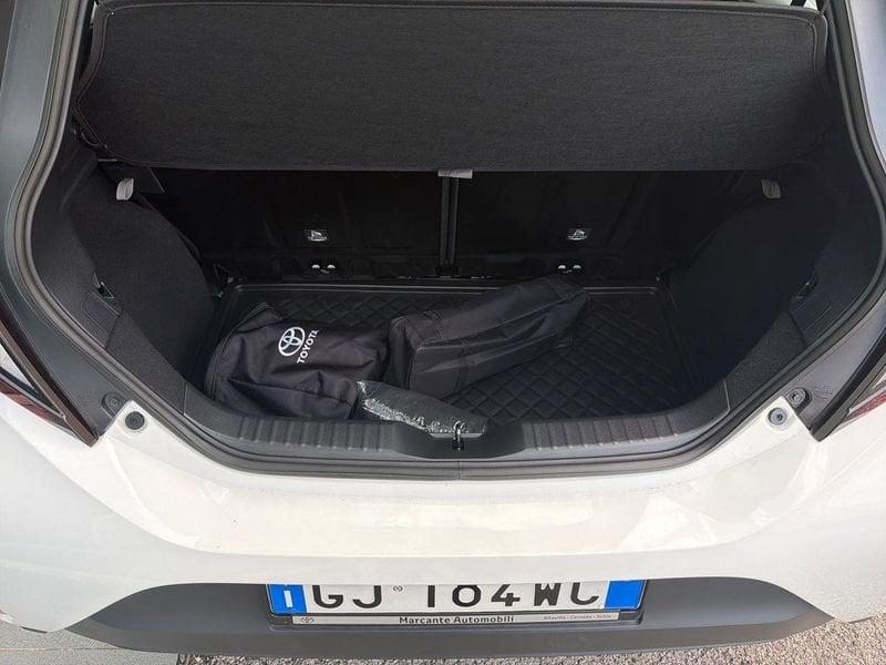 Toyota Aygo X 1.0B (72 CV) Active