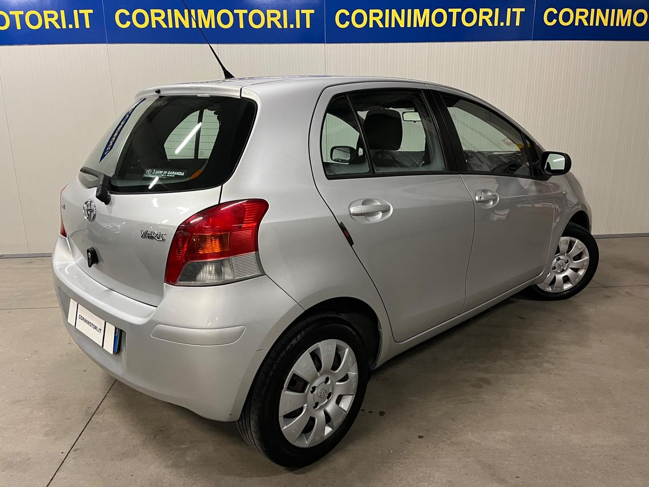 Toyota Yaris 1.0 5 porte Sol