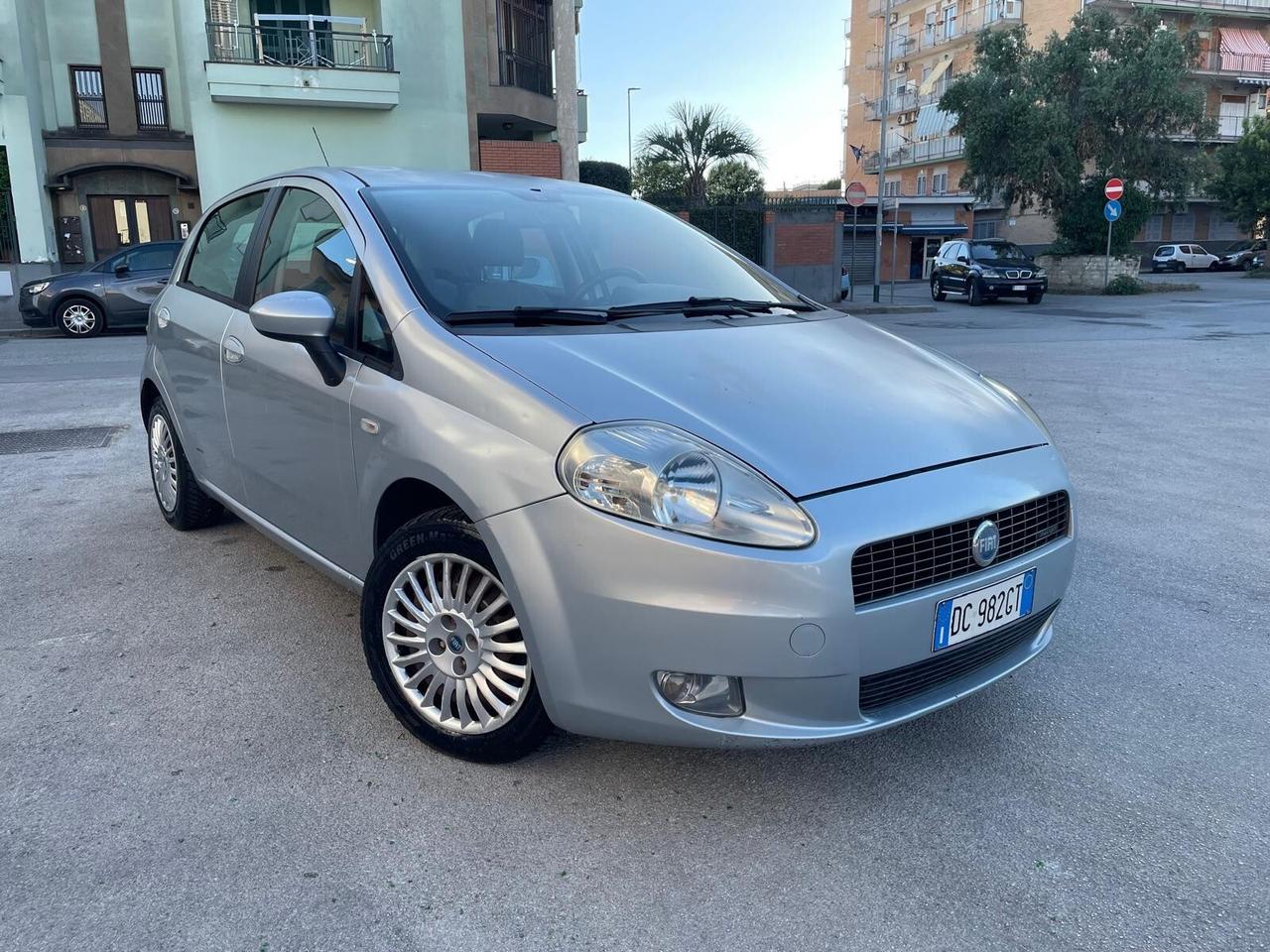 Fiat Grande Punto 1.3 MJT 75 CV 5 porte Dynamic