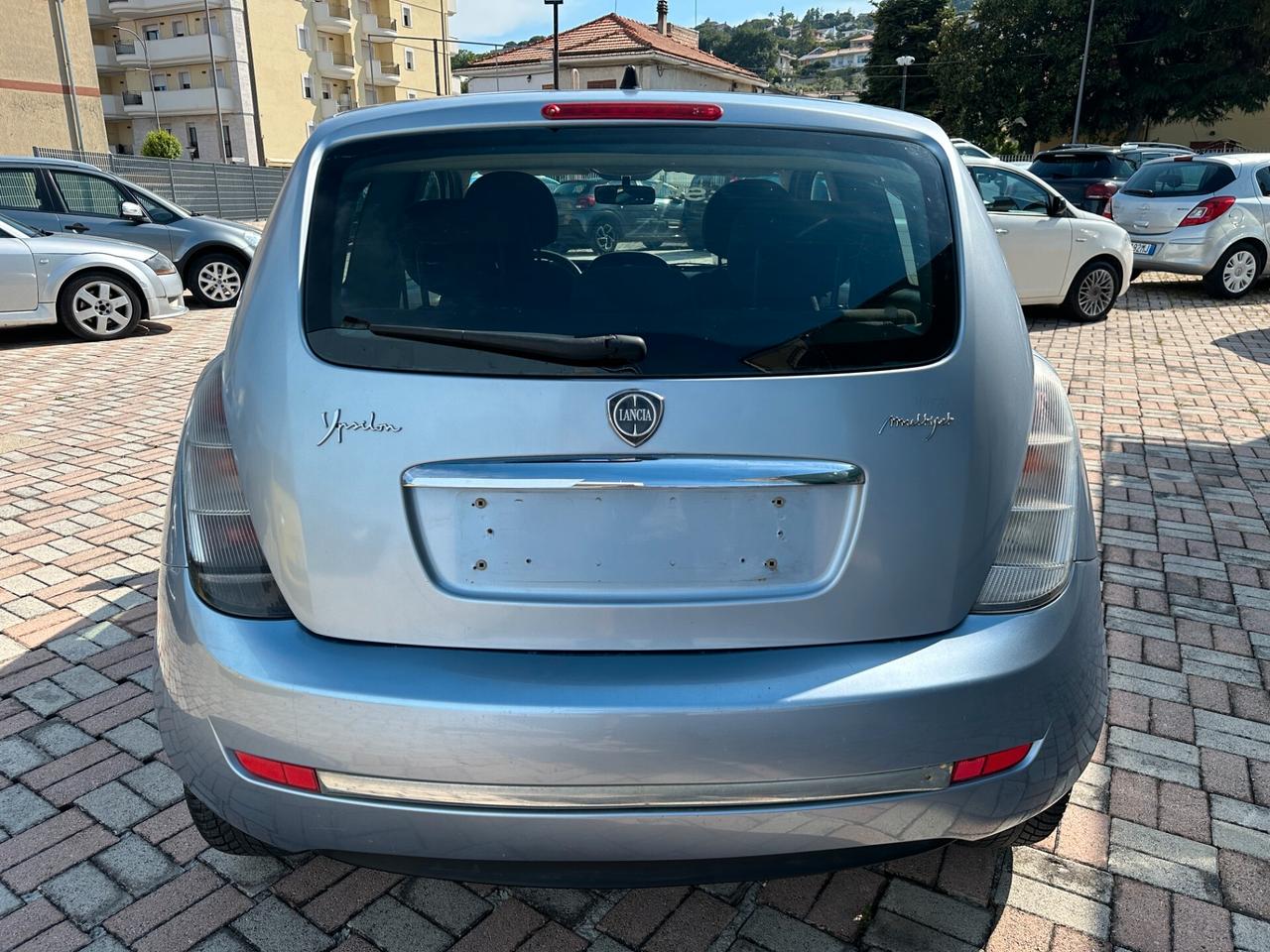 Lancia Ypsilon 1.3 MJT 75 CV Oro