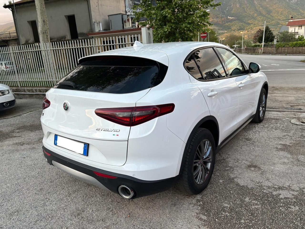 Alfa Romeo Stelvio 2.2 Turbodiesel 210 CV AT8 Q4 Executive