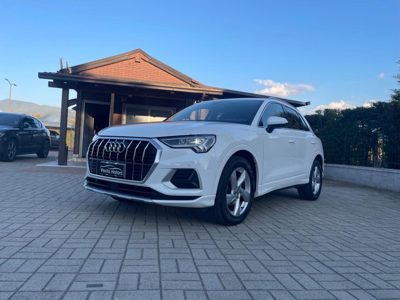 Audi Q3 35 TDI S tronic Business Advanced