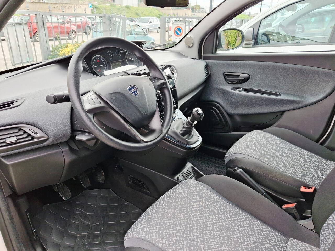 Lancia Ypsilon 0.9 TwinAir 5 porte Metano Ecochic Gold