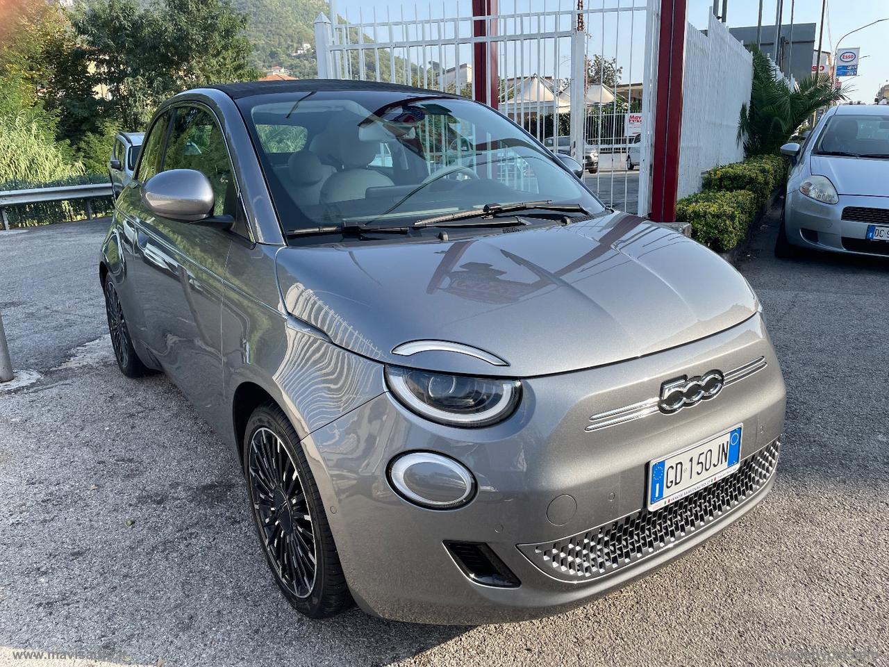 FIAT 500e Cabrio 42 kWh La Prima