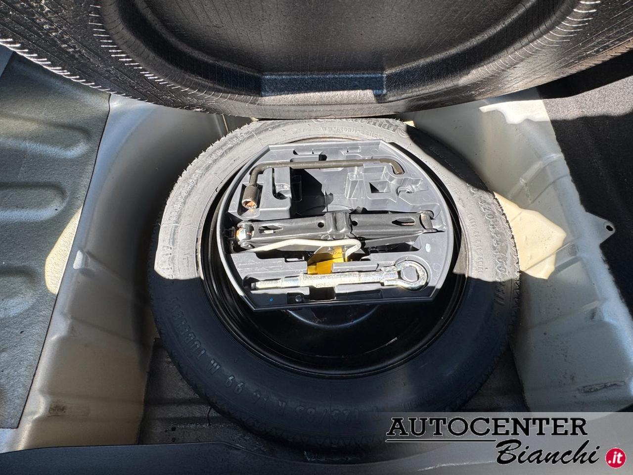 Peugeot 308 5 Porte 308 5p 1.6 hdi 16v Tecno 110cv 6m fap