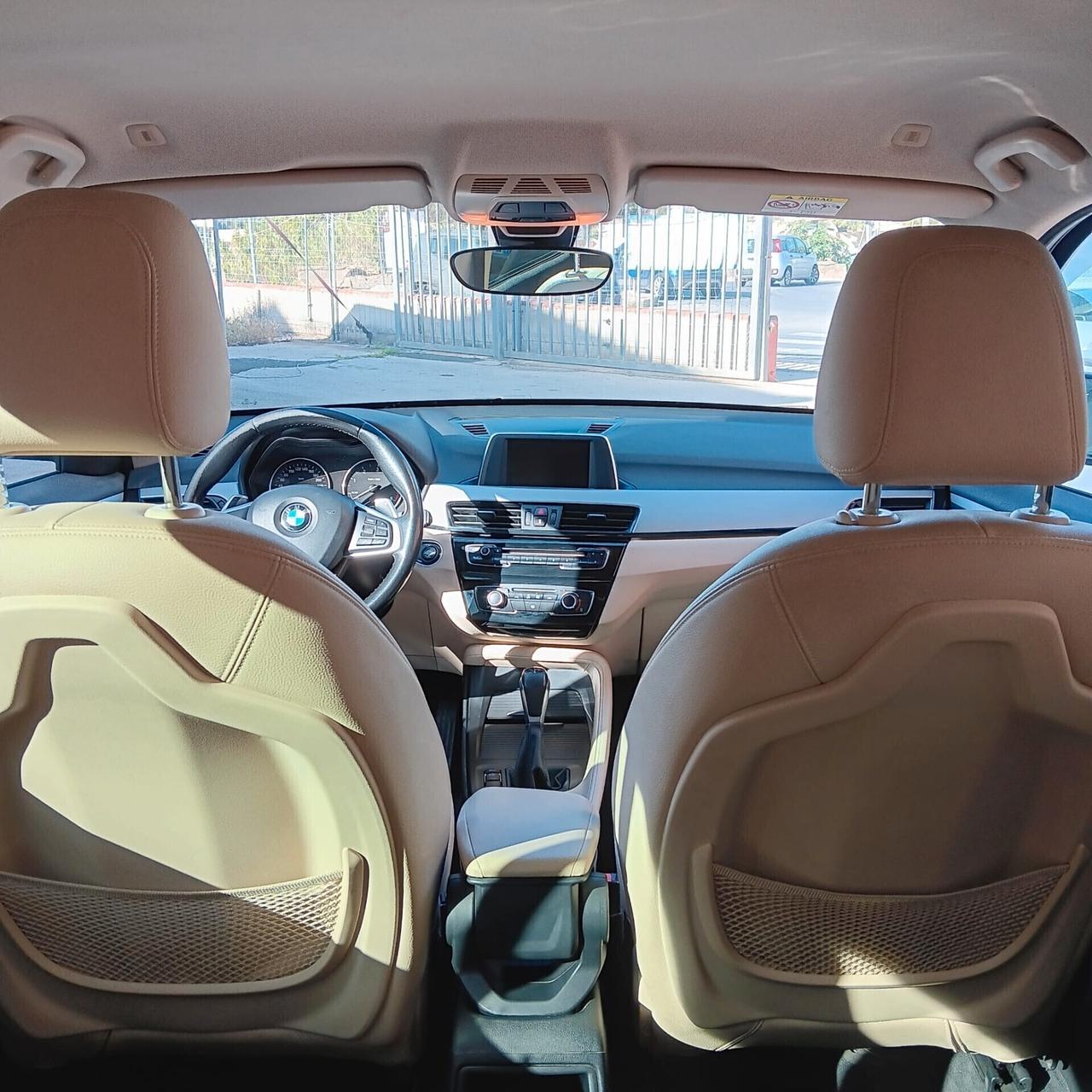 Bmw X1 sDrive18d Advantage-2016