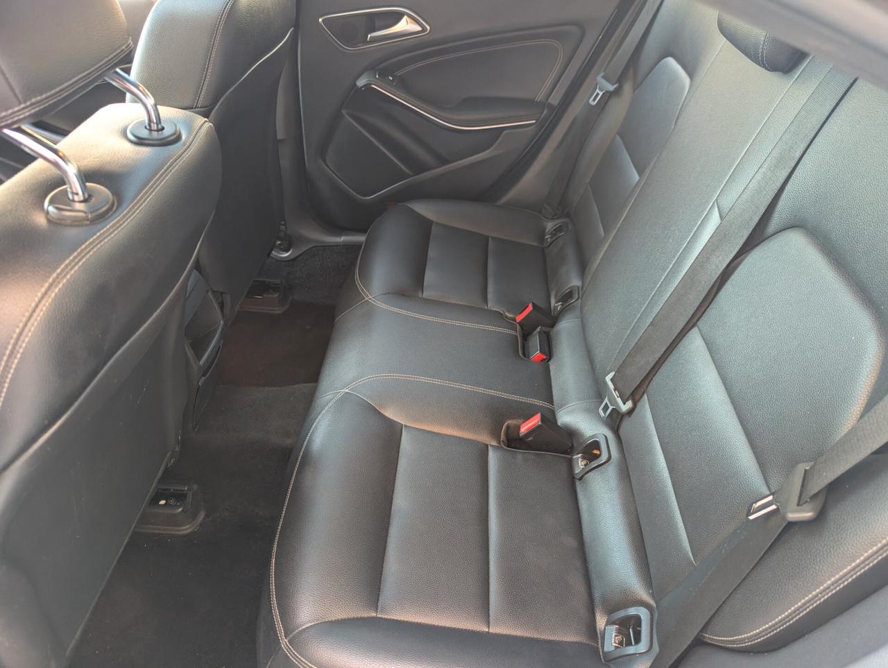 Mercedes-benz CLA 200 d Automatic Premium