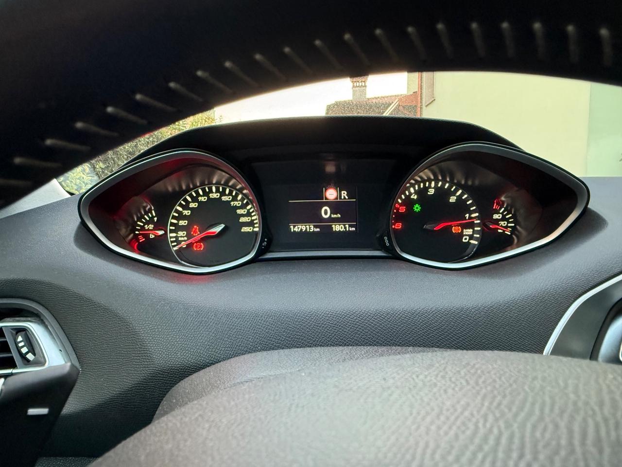 Peugeot 308 BlueHDi 130 S&S SW Allure bianco perla
