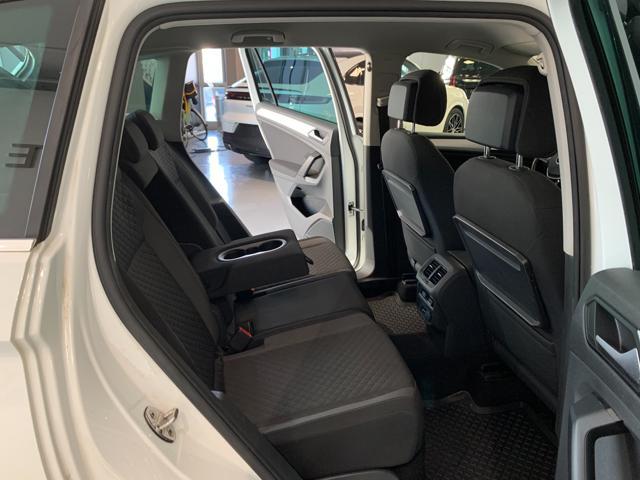 VOLKSWAGEN Tiguan 1.6 TDI SCR Sport BlueMotion Technology R-Line