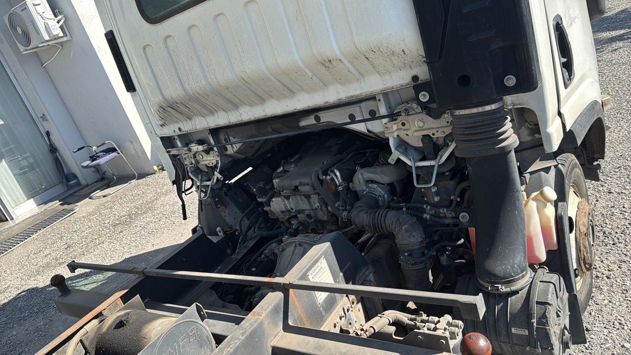 ISUZU RIBALTABILE, MARCIANTE MA INCIDENTATO SUPER PREZZO!