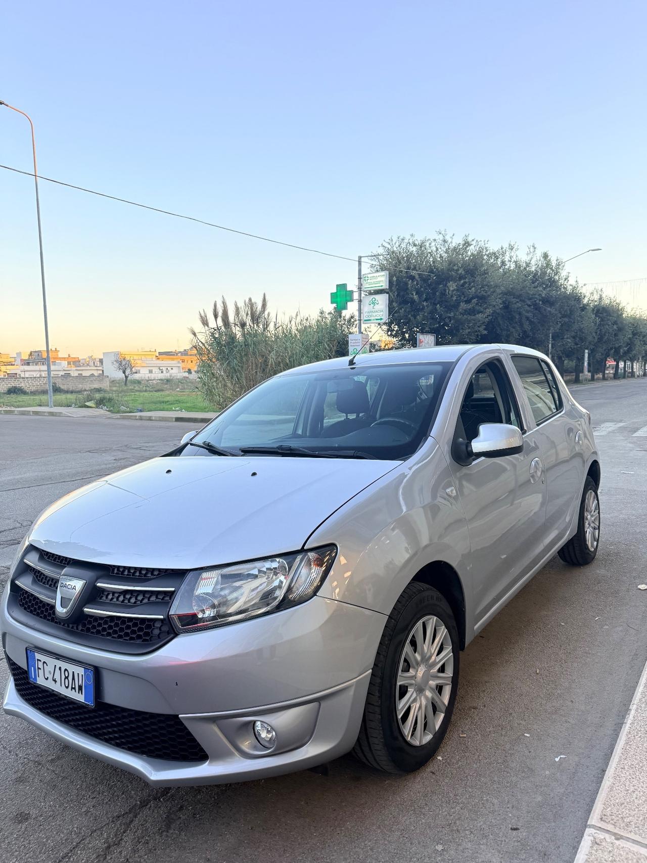 Dacia Sandero 1.2 BENZINA 2016 X NEO PATENTATI, 5 PORTE, CON NAVI,BLUETOOTH,CLIMA,KM CERTIFICATI