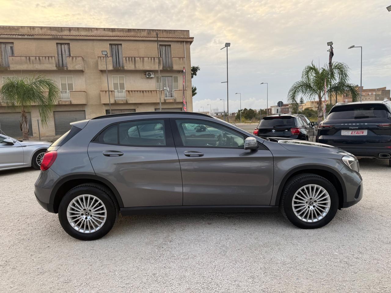 Mercedes-benz GLA 200 d Automatic 4Matic Premium