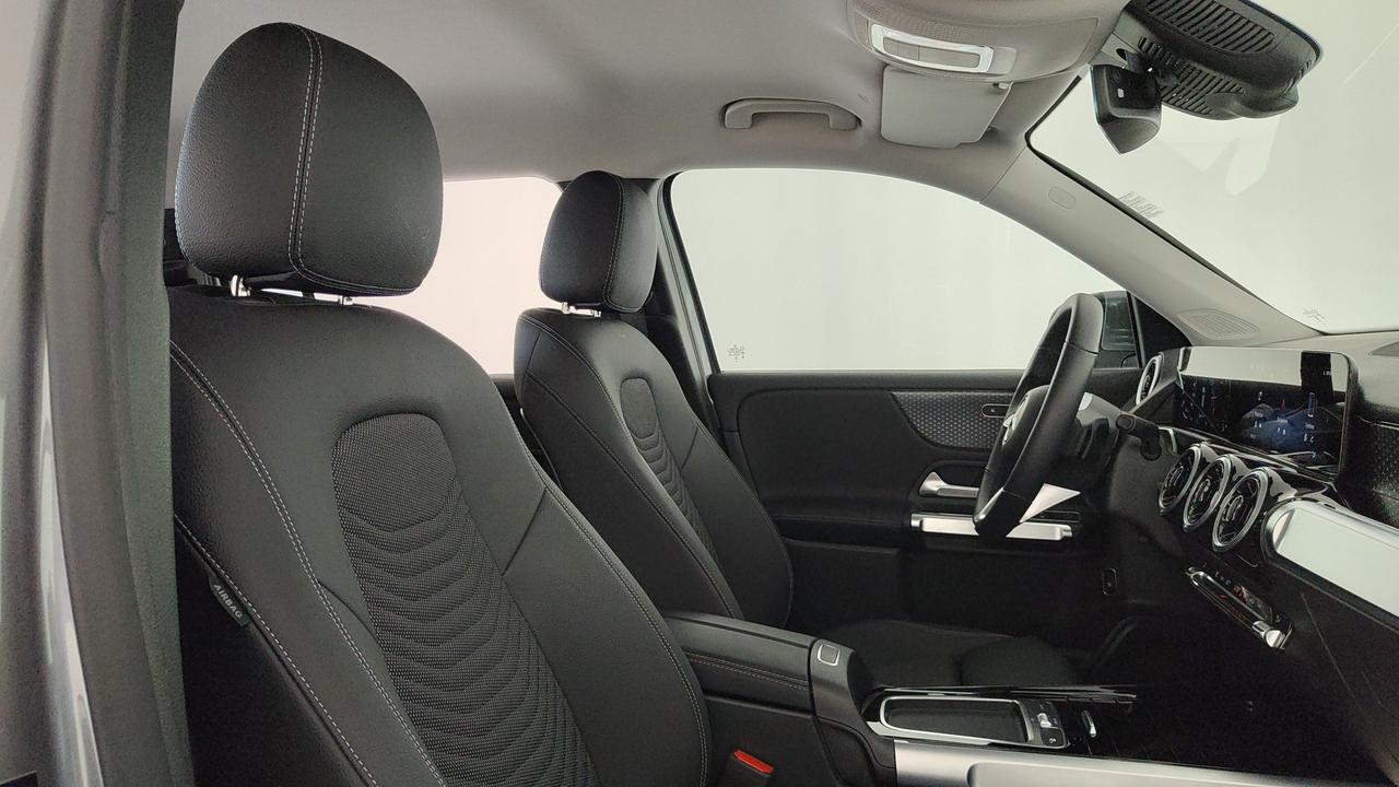 Mercedes-Benz GLB 180 d Progressive Advanced auto