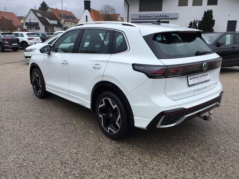 Volkswagen Tiguan 1.5 eTSI 110KW ACT R-Line DSG Gancio LED 19" Camera