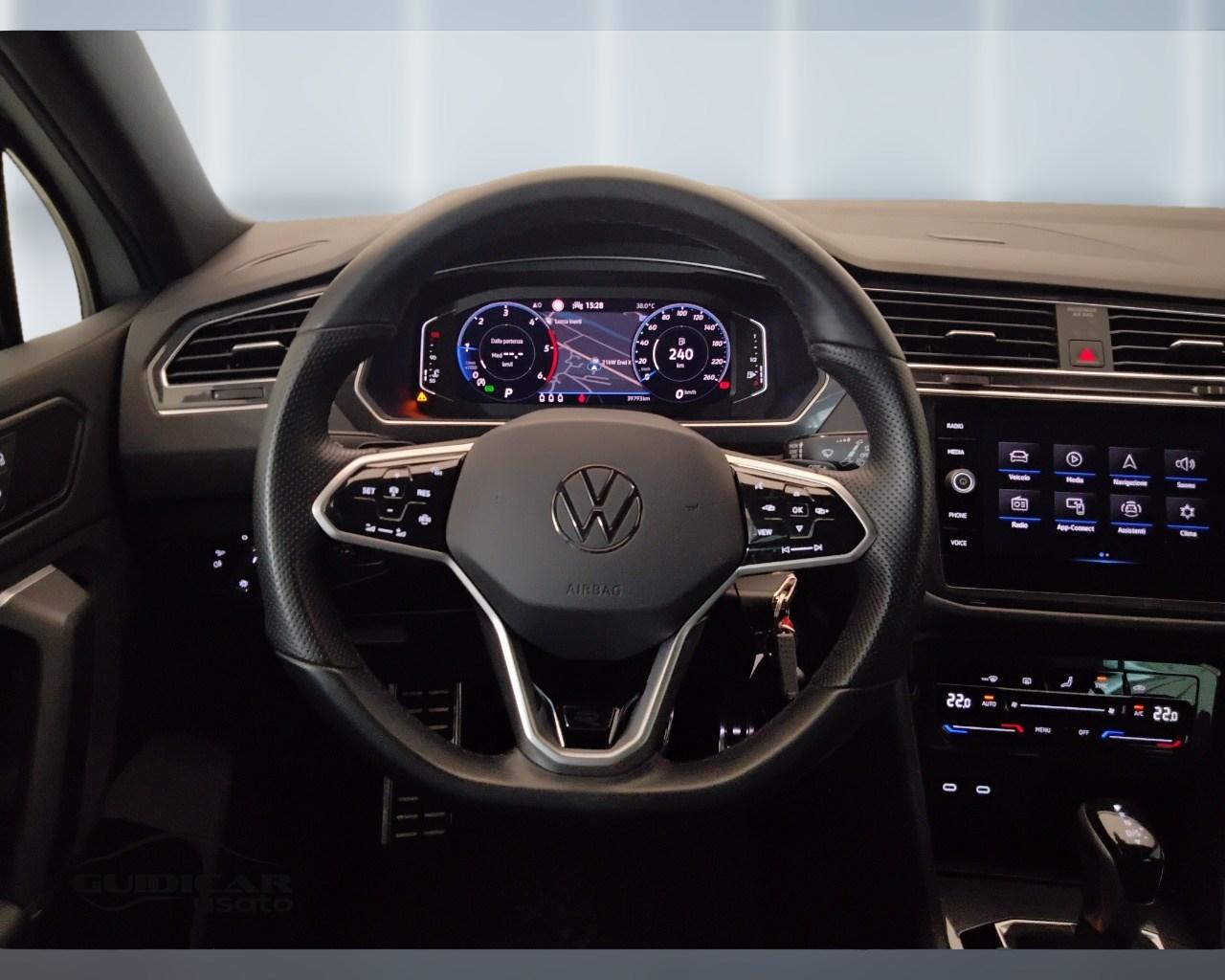 VOLKSWAGEN Tiguan II 2021 - Tiguan 2.0 tdi R-Line 150cv dsg