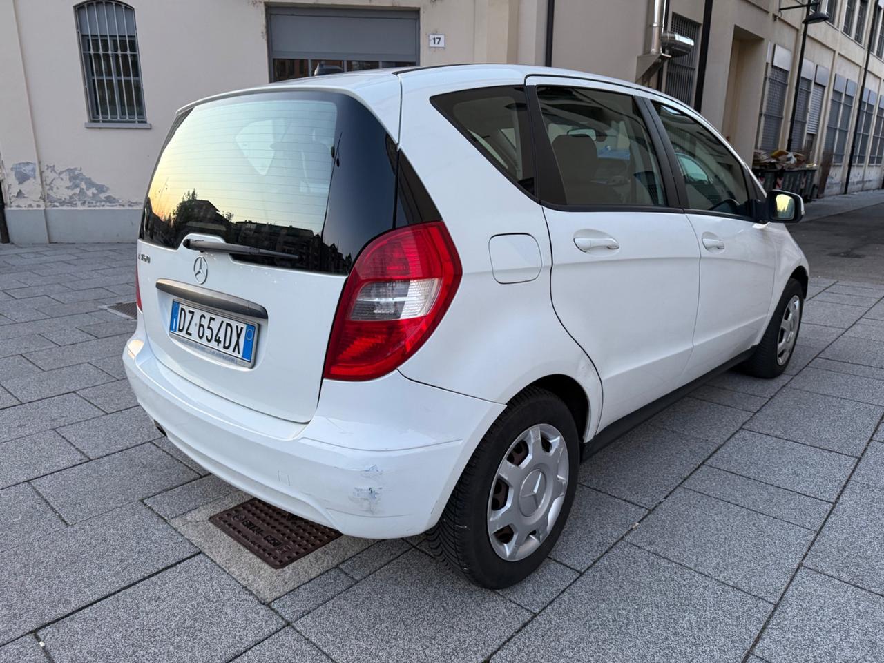 Mercedes-benz A 160 BlueEFFICIENCY Avantgarde