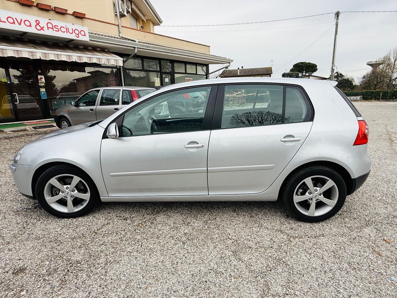 Volkswagen Golf 1.9 TDI 5p.