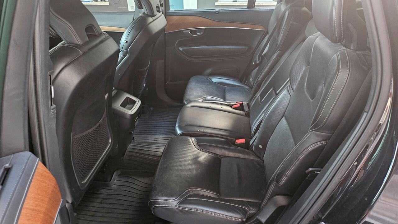 Volvo XC 90 XC90 D5 AWD Geartronic 7 posti Inscription