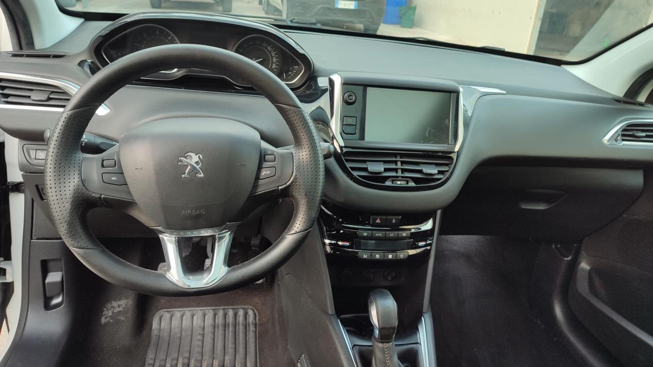 Peugeot 208 1.4 HDI TETTO PANORAMICO