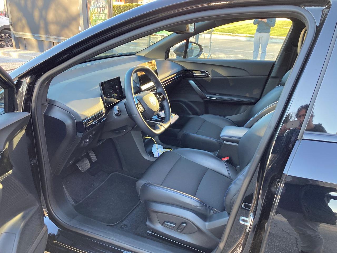 Mg MG4 4 EV Long Range 64 kWh LUXURY #8431