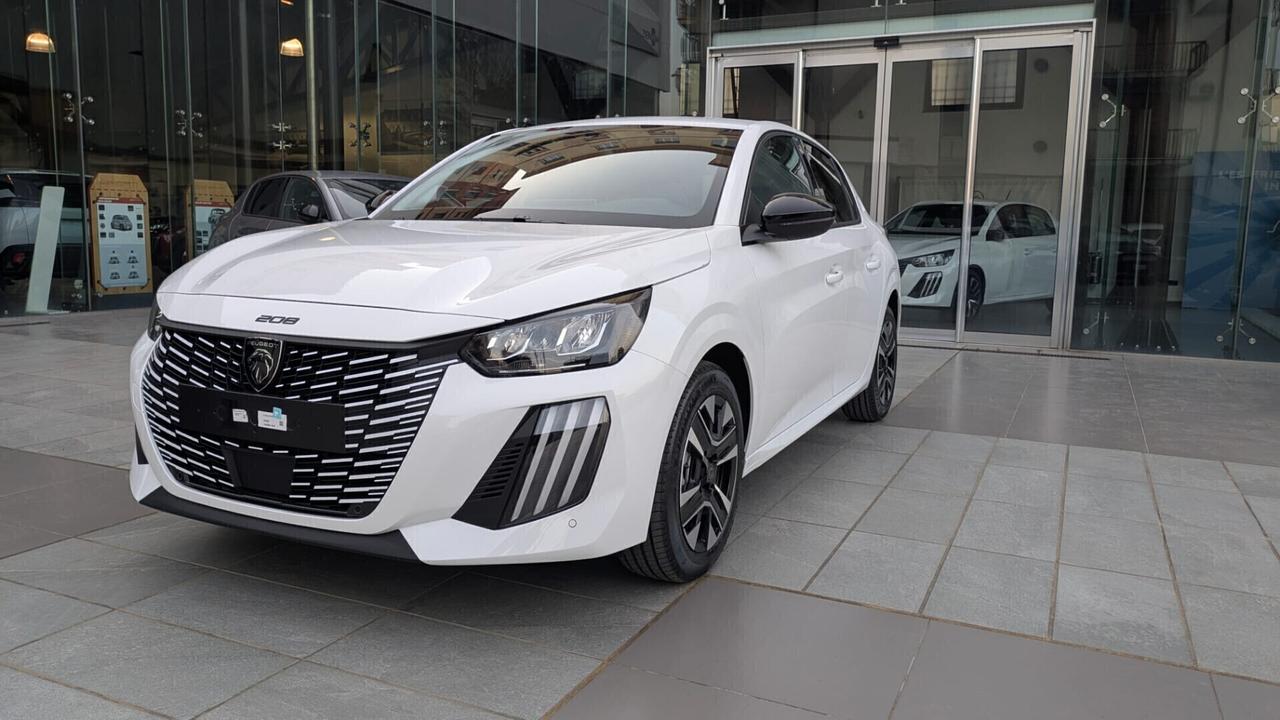 NEW Peugeot 208 EDITION NUOVO MOTORE TURBO A CATENA NO CINGHIA !!