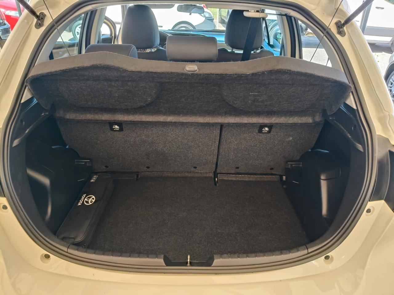 Toyota Yaris 1.0 5 porte Business