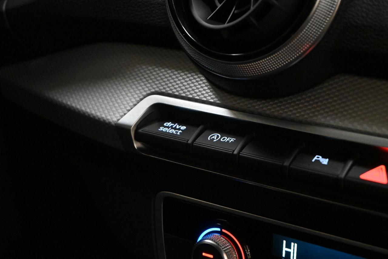 AUDI Q2 Q2 30 TFSI S line Edition