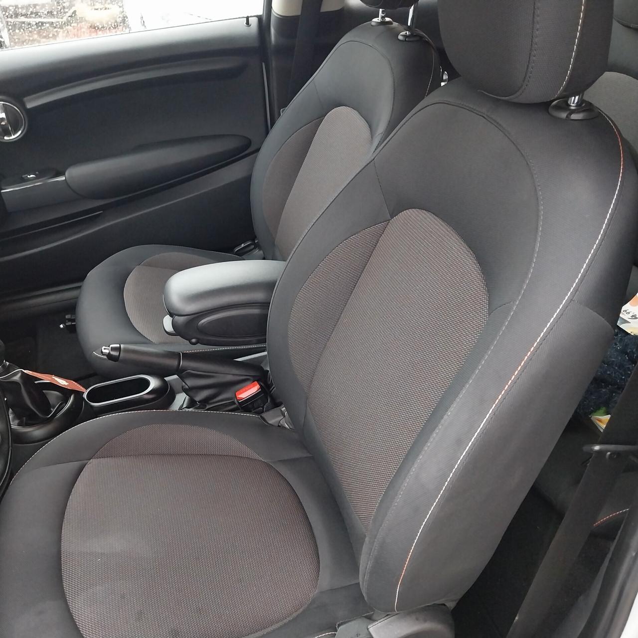 Mini Cooper D Coupe Mini 1.5 Cooper D 3 porte