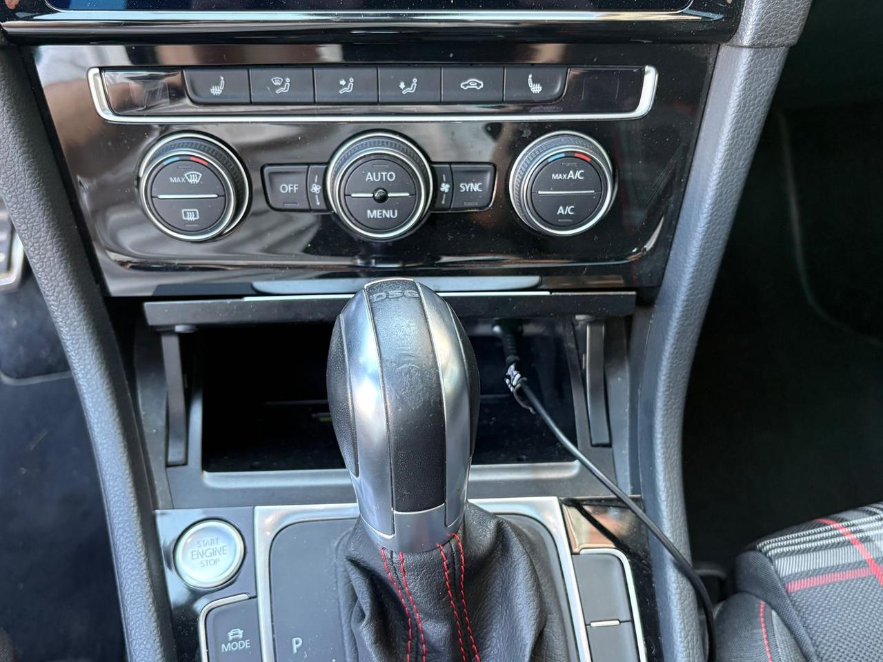 Volkswagen Golf GTI VW Golf 2.0 TSI GTI Per #10296