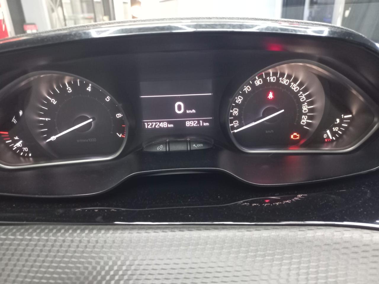 Peugeot 208 PureTech 82 5 porte Allure