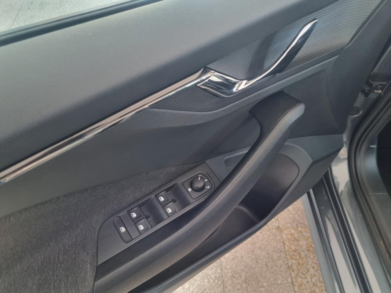 Skoda Kamiq 1.0 G-Tec Ambition, FULL LED, TELECAMERA, NAVI