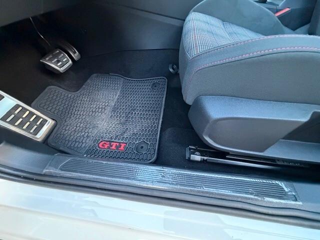 Volkswagen Golf DSG 265cv GTI